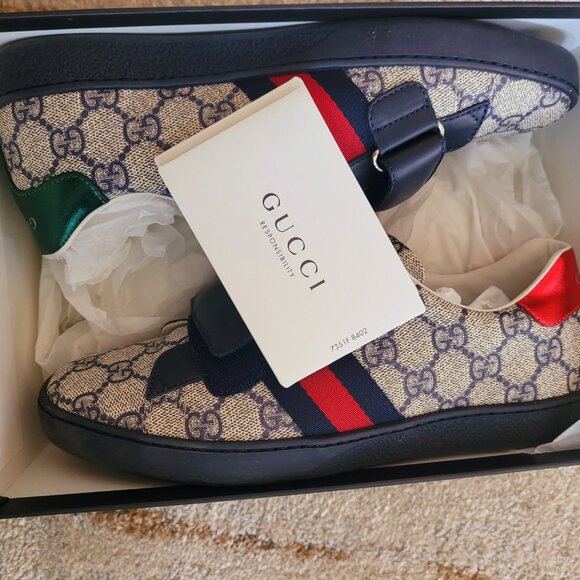 Gucci Sneakers - Picture 8 of 13